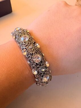 Vintage Filigree Victorian Revival Stretch Bracelet